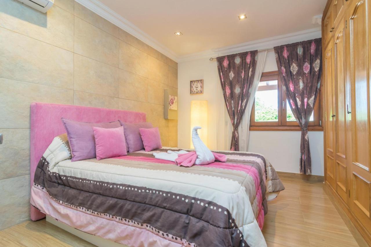 Miralles Villa Buger